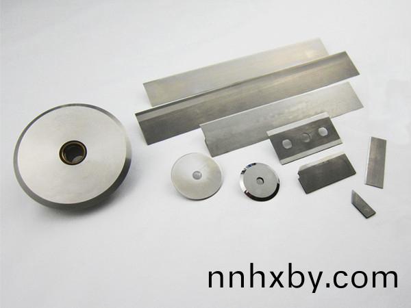 定製(zhi)工(gong)業(ye)刀(dao)片