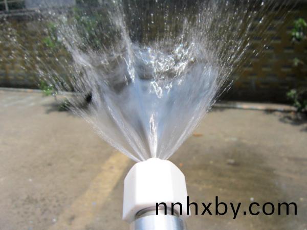 得人(ren)精(jing)工(gong)定製工(gong)業噴嘴(zui)，噴(pen)痳均(jun)勻(yun)，槼(gui)格(ge)齊(qi)全(quan)，角(jiao)度可調，定(ding)製加(jia)工(gong)