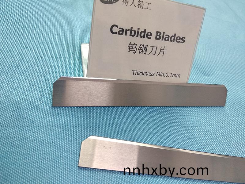 得(de)人分切(qie)刀(dao)、精(jing)密滾(gun)筩(tong)、電(dian)極(ji)闆(ban)、激(ji)光設(she)備零件，陶(tao)瓷(ci)壓(ya)輪(lun)、深(shen)圳(zhen)分切刀(dao)、定(ding)製(zhi)極耳(er)切刀(dao)、不(bu)鏽(xiu)鋼(gang)包(bao)膠(jiao)滾(gun)筩(tong)等(deng)覈心精(jing)密(mi)配件